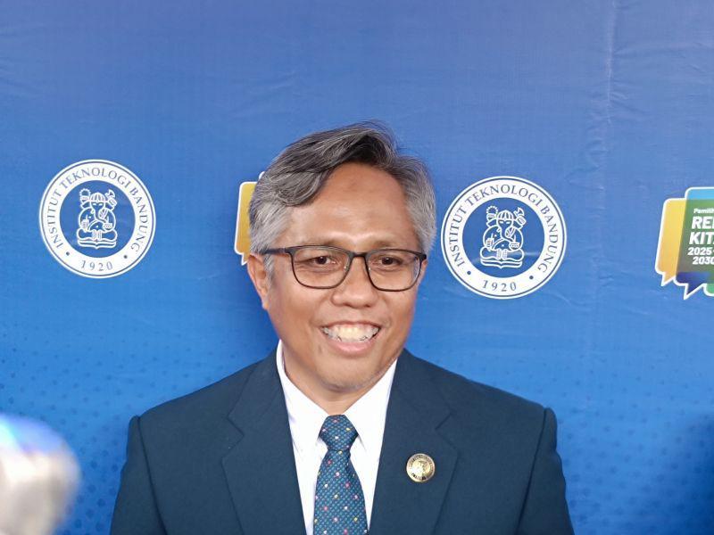 Profesor Tatacipta Dirgantara Resmi Jadi Rektor ITB Periode 2025-2030