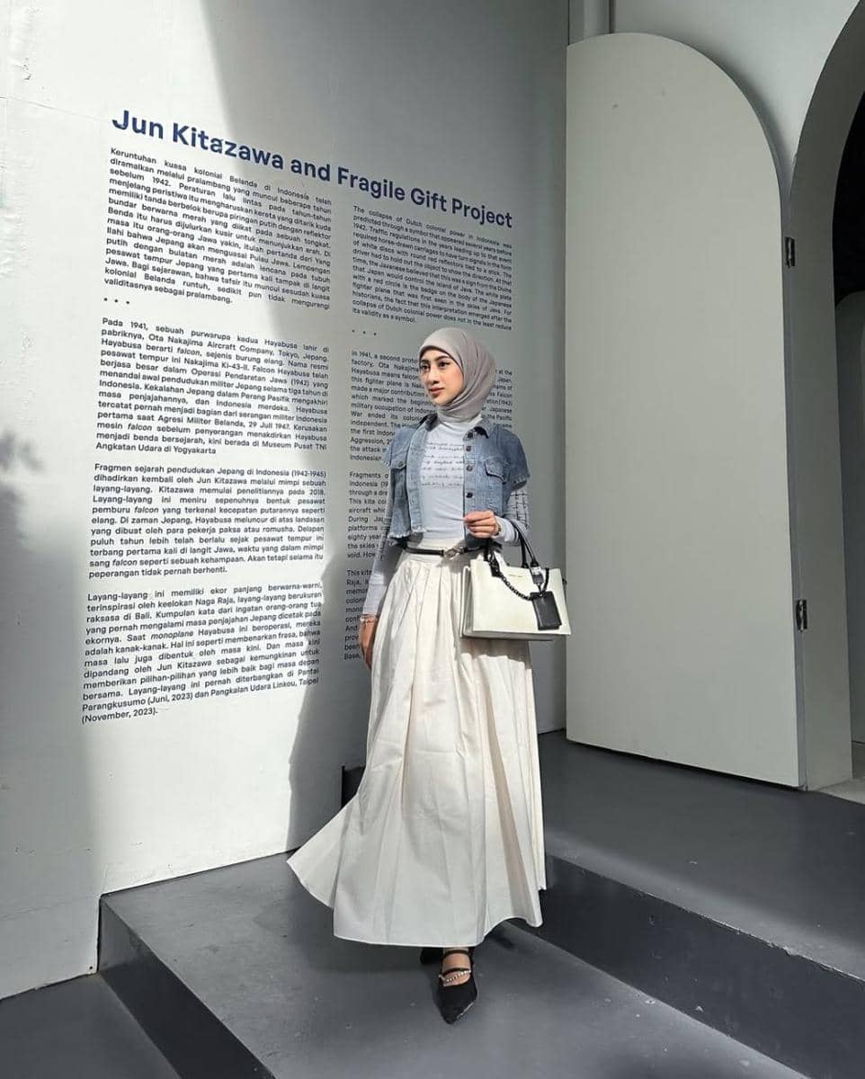 Nimas Azlia (instagram.com/azzllia)