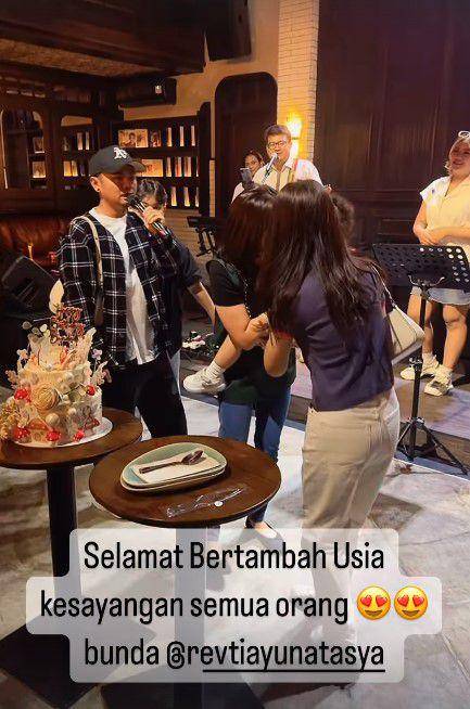 ulang tahun istri Wendi Cagur (Instagram.com/wendicagur)