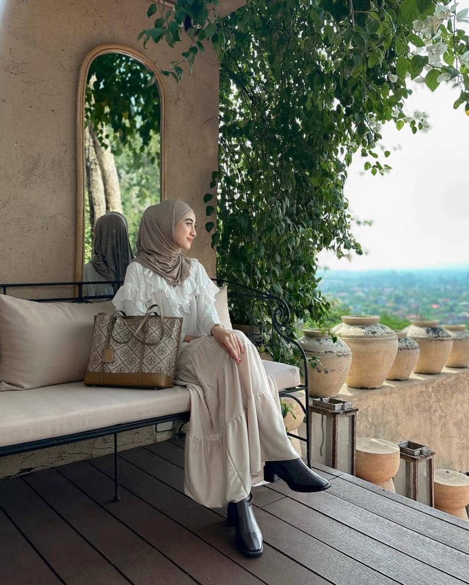 Nimas Azlia (instagram.com/azzllia)