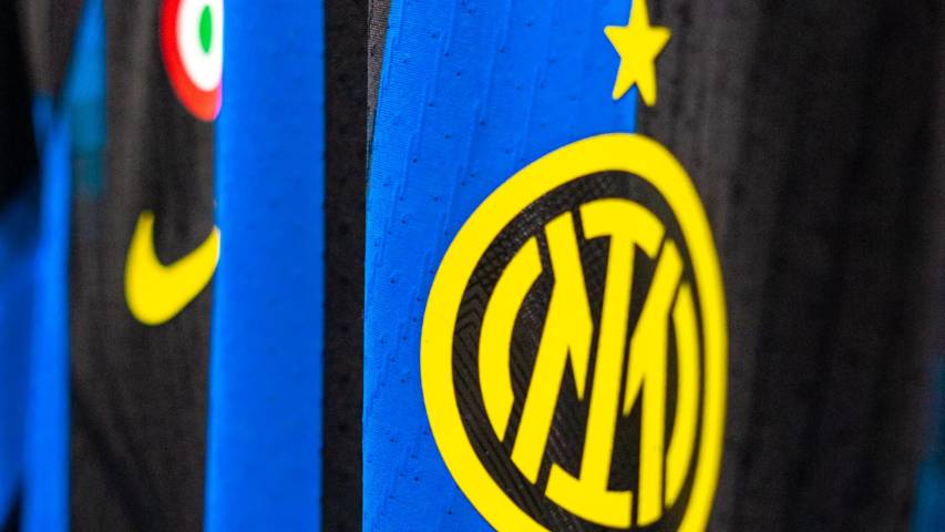 ilutrasi jersey berlogo Inter Milan (unsplash.com/gozstudio)