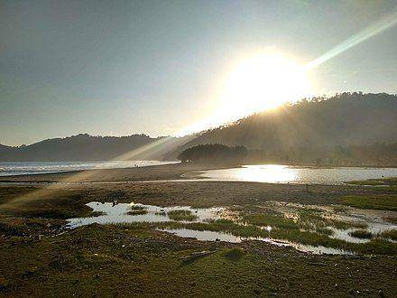 Pantai Jolosutro (https://id.wikipedia.org/)