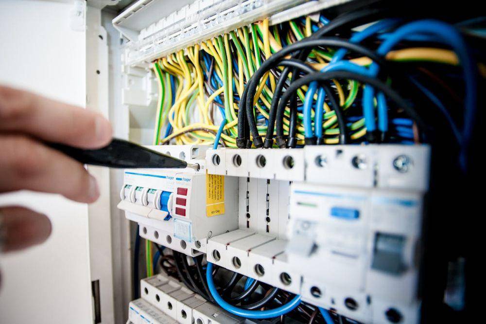 ilustrasi teknik elektro (pexels.com/pixabay)
