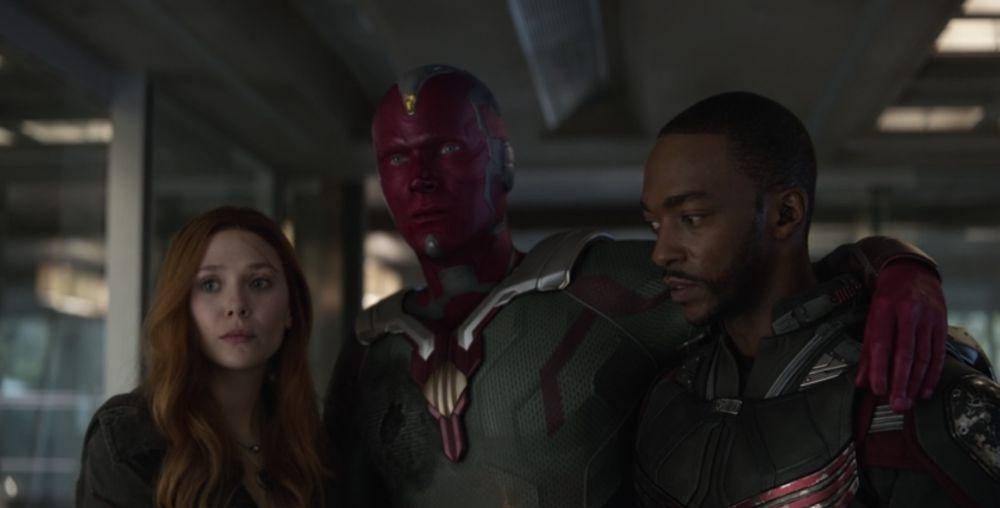 Wanda Maximoff, Vision, dan Sam Wilson (dok. Marvel Studios/Avengers: Infinity War)