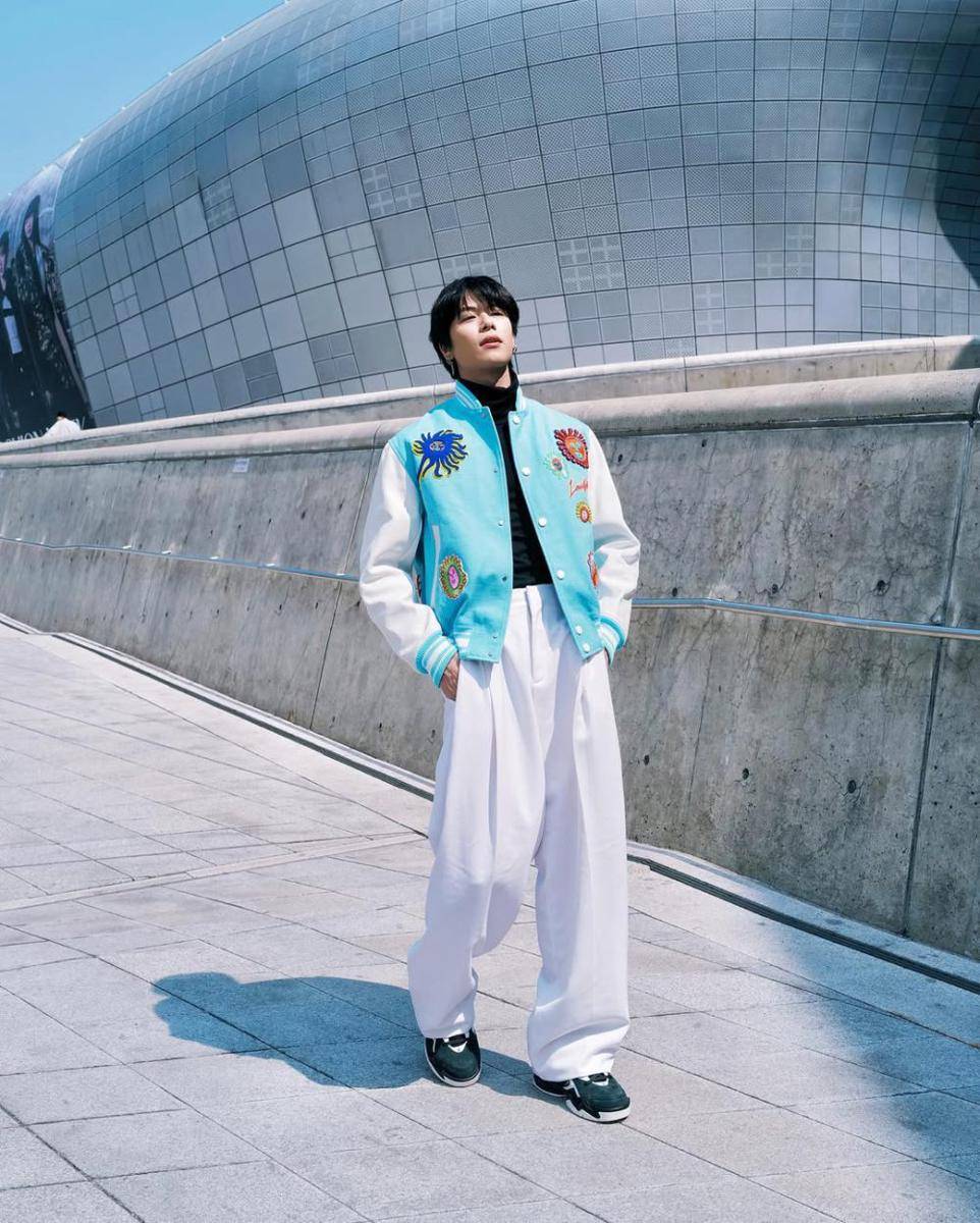 outfit nuansa putih ala Glenn Yong (instagram.com/glennyqh)