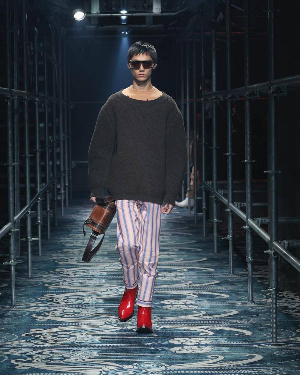 PRADA F/W 2025-26 di Milan Fashion Week Men's (instagram.com/prada)