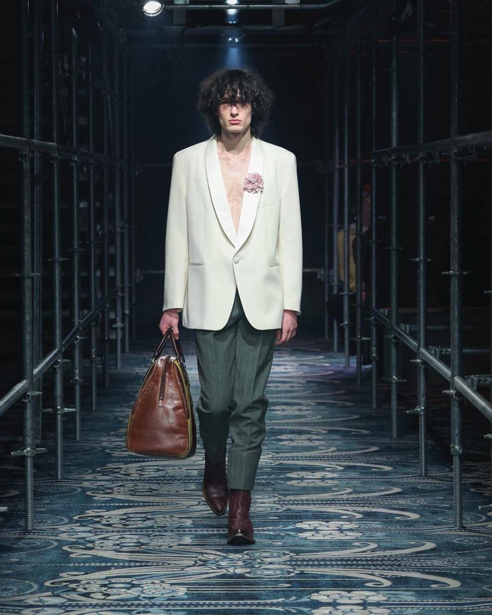PRADA F/W 2025-26 di Milan Fashion Week Men's (instagram.com/prada)