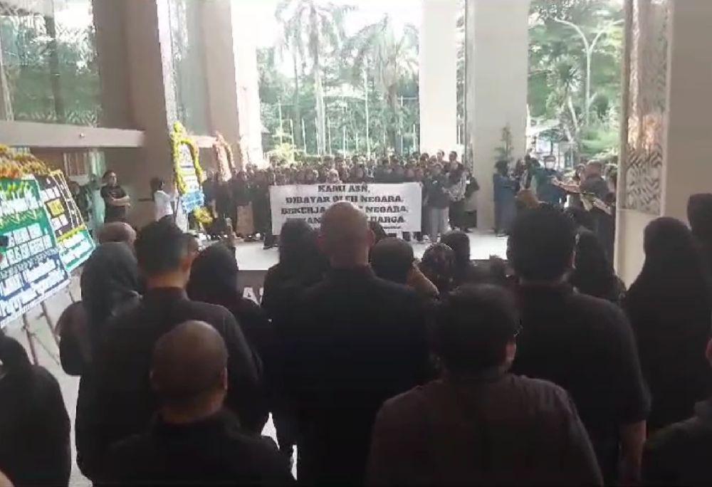 Curhat ASN Diusir Kemendikbudristek Gegara Tak Ganti Meja Tamu