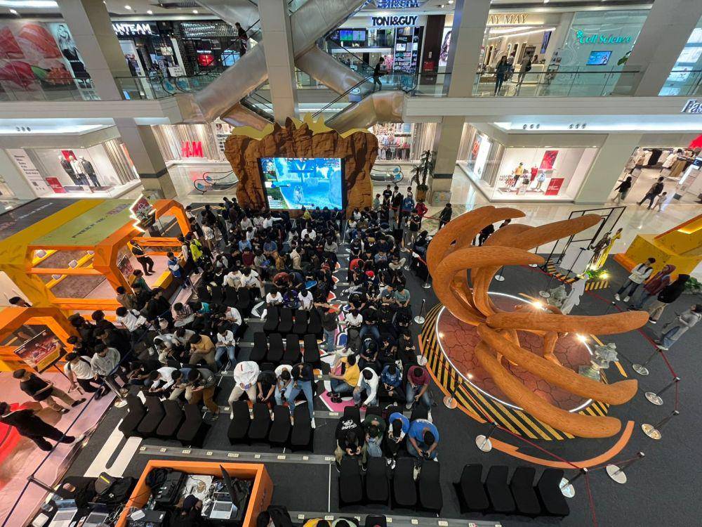 Kyubi Raksasa di Kota Kasablanka Bawa Kolaborasi Naruto x Free Fire!