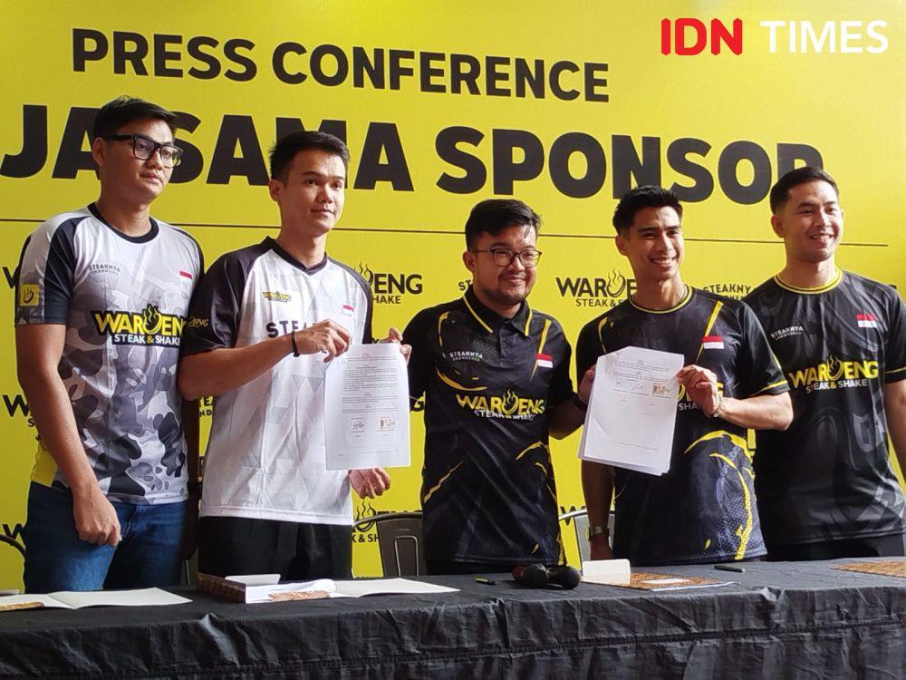 Waroeng Steak & Shake Dukung 2 Atlet Bulu Tangkis Indonesia
