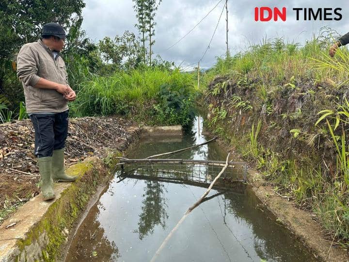 (Bendungan kecil yang digunakan untuk pasokan air turbin) IDN Times/Yuliani