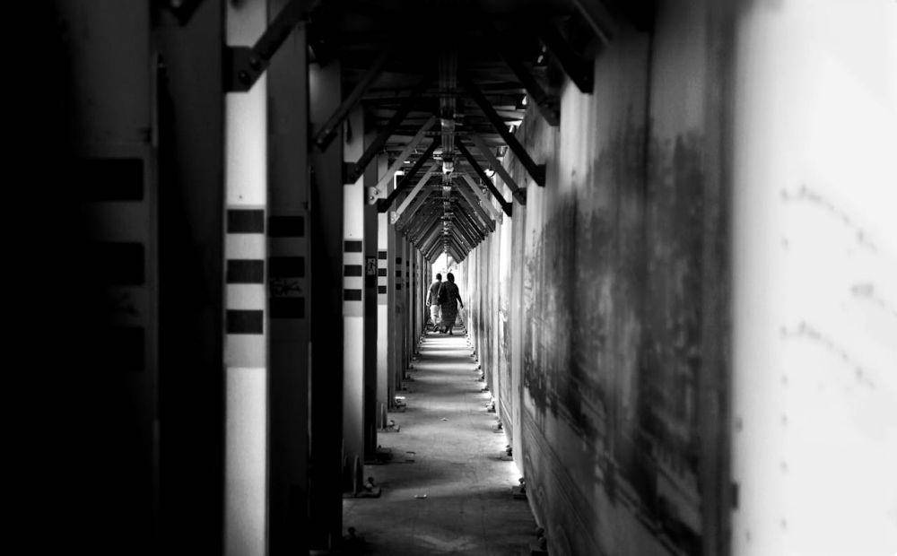 ilustrasi lorong panjang (pexels.com/The Humantra)