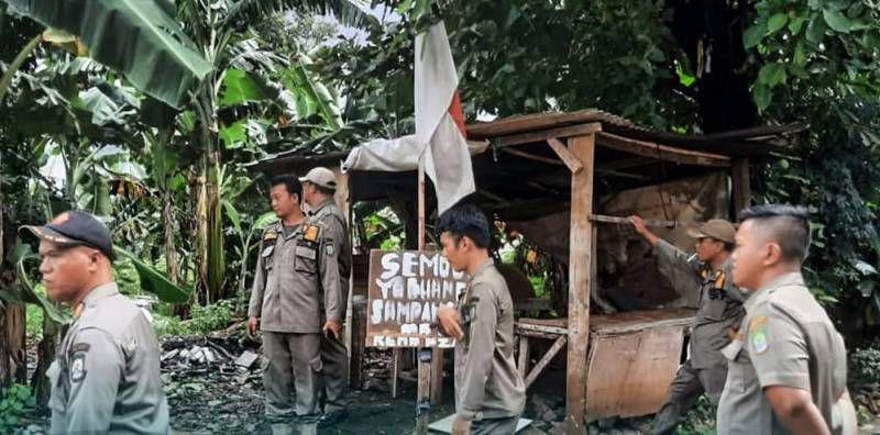 Tramtib Larangan Tangerang Tertibkan Warga Pembakar Sampah