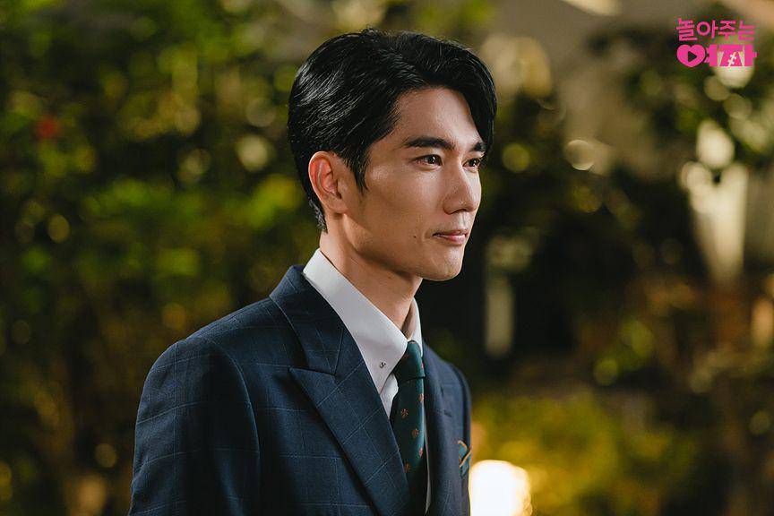cuplikan Uhm Tae Goo di drama My Sweet Mobster (dok. JTBC/My Sweet Mobster)