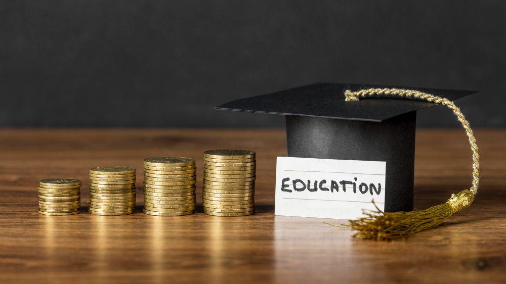4 Beasiswa untuk Mahasiswa Baru 2025, Bantuan hingga Lulus!
