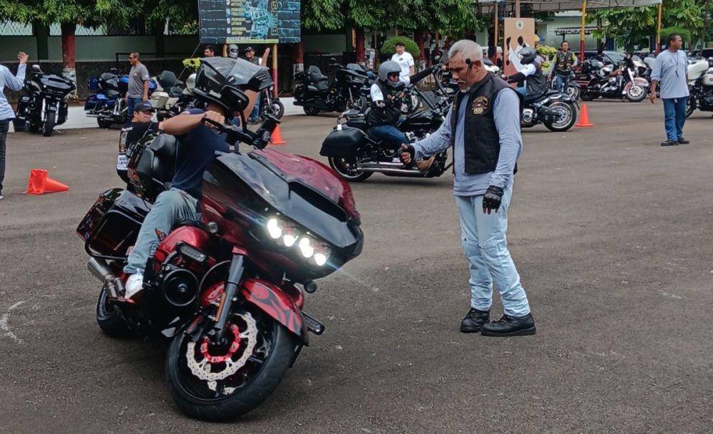 Anak Elang HD gelar pelatihan safety riding (AEH-D)
