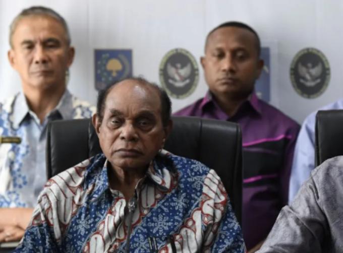 Profil Freddy Numberi, Eks Menteri Terafiliasi Perusahaan Pagar Laut