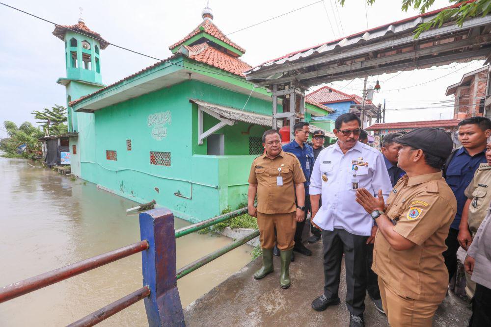 Warga Brebes Korban Banjir Dibantu Rp478 Juta