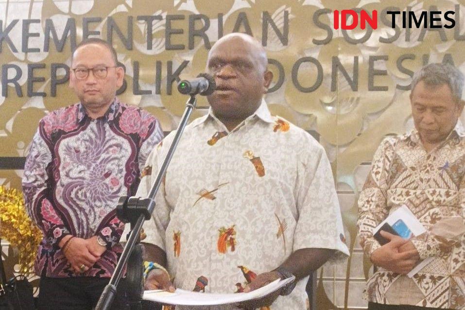 Kerja Sampai Malam, Menteri HAM Curhat Sering Tidur di Kantor