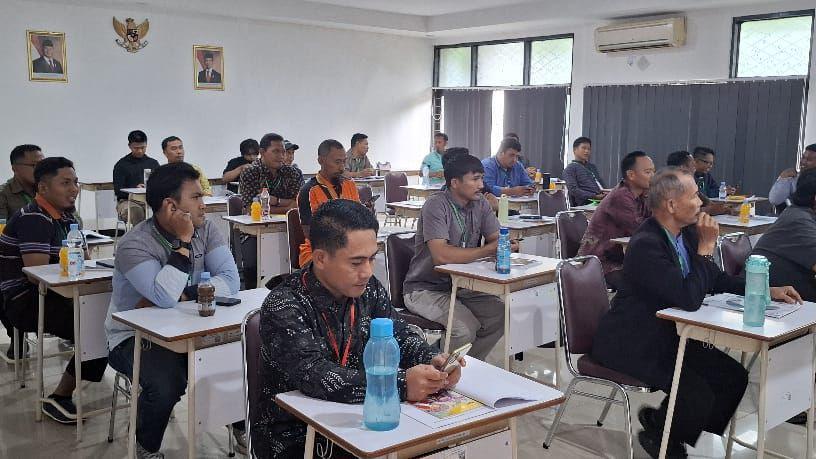 30 Eks Napiter Ikuti Pelatihan Teknisi AC di Makassar