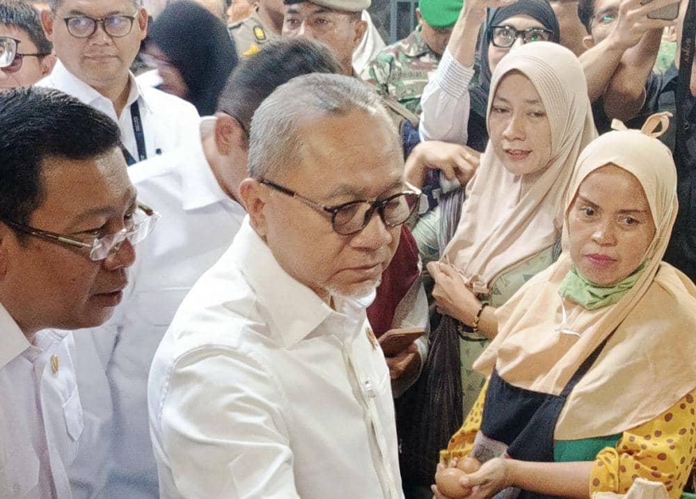 Menteri Zukhas sedang meninjau pasar Sei Kambing di Medan (Dok. Istimewa)