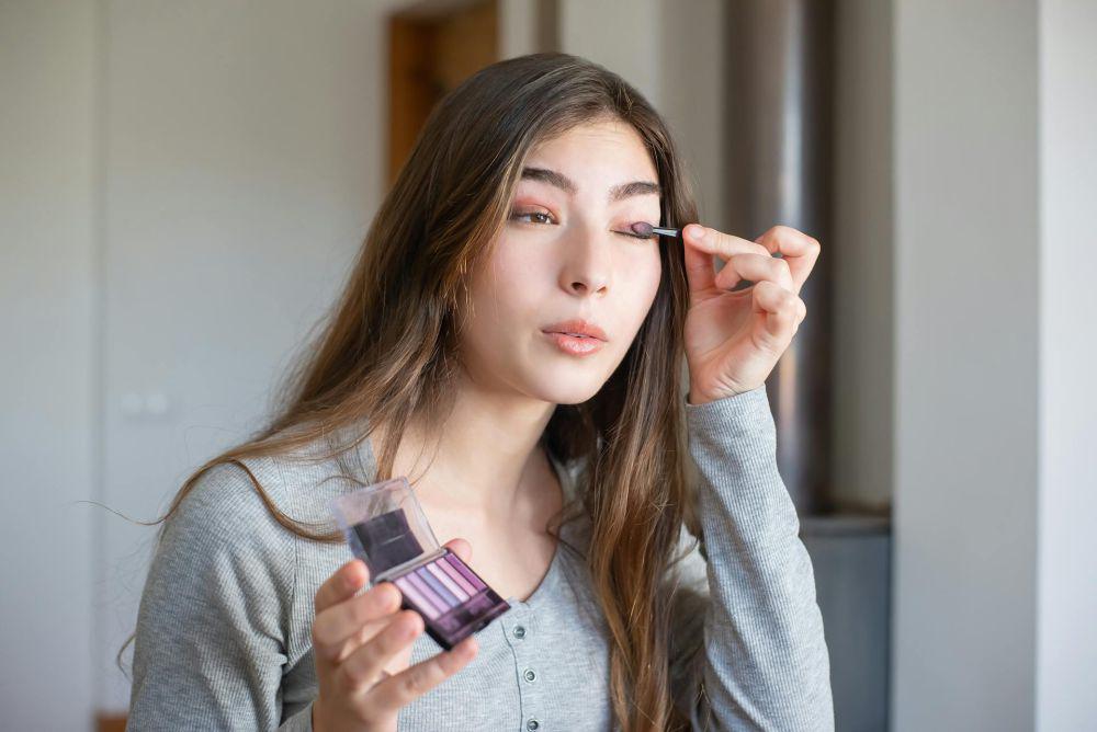 5 Tips Menggunakan Eyeshadow Warna Pastel agar Ciamik dan Maksimal