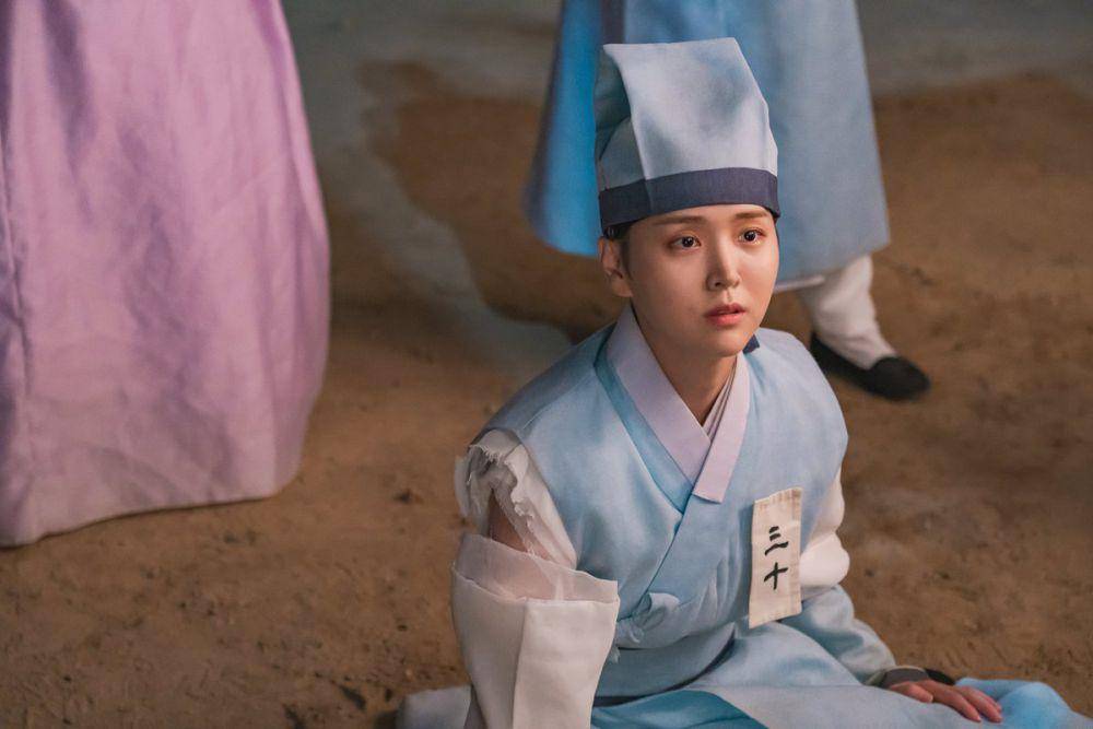 still cut drama Check in Hanyang (twitter.com/NAMOOACTORS)