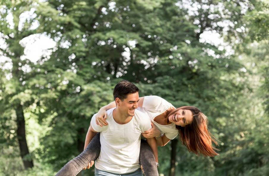 ilustrasi pasangan romantis (freepik.com/freepik)