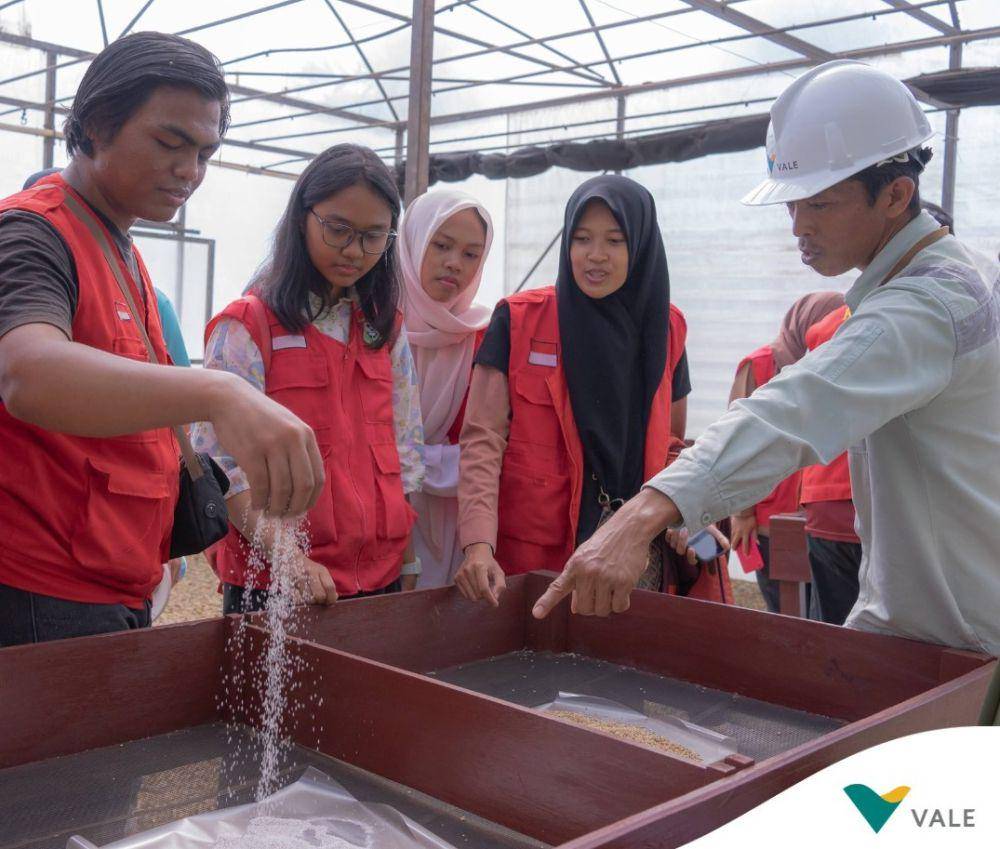 Kegiatan KKNT Universitas Hasanuddin di PT Vale Indonesia blok Sorowako (instagram.com/ptvaleindonesia)
