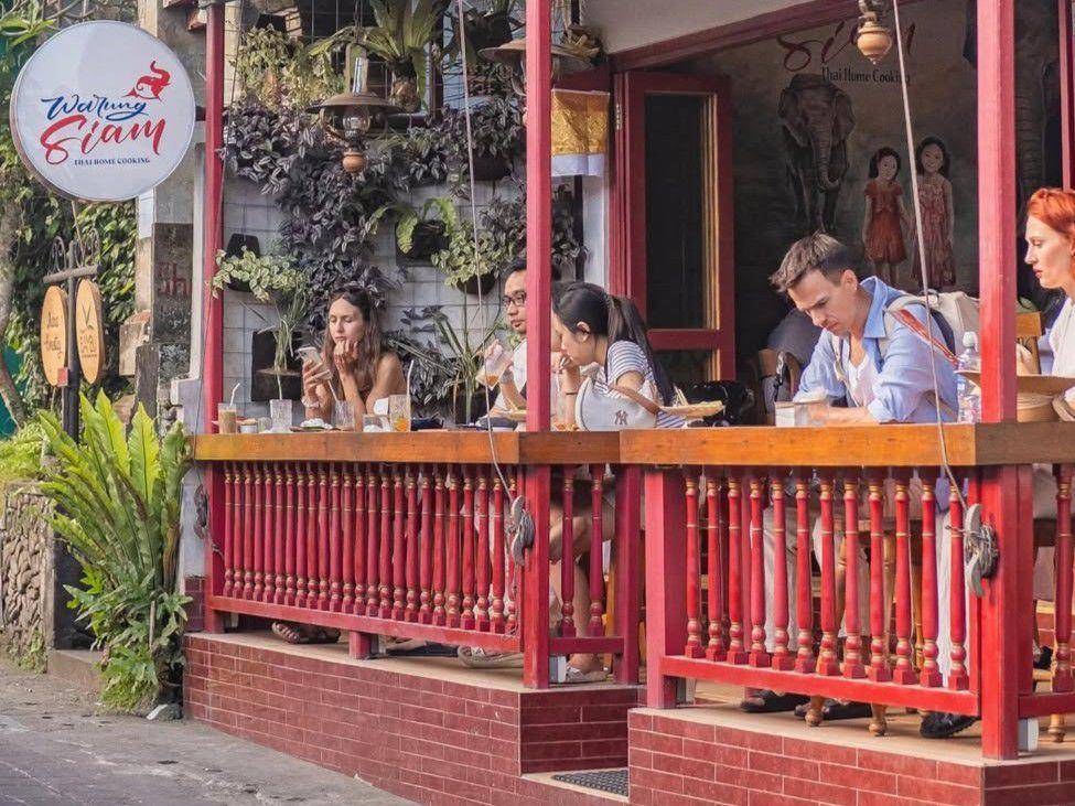 Pengunjung di Warung Siam (instagram.com/meet.in.bali)