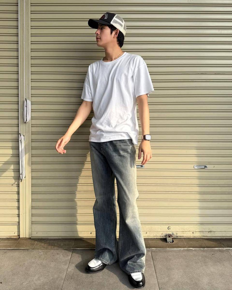 outfit loose pants ala Mark Pakin (instagram.com/mmarkpkk)