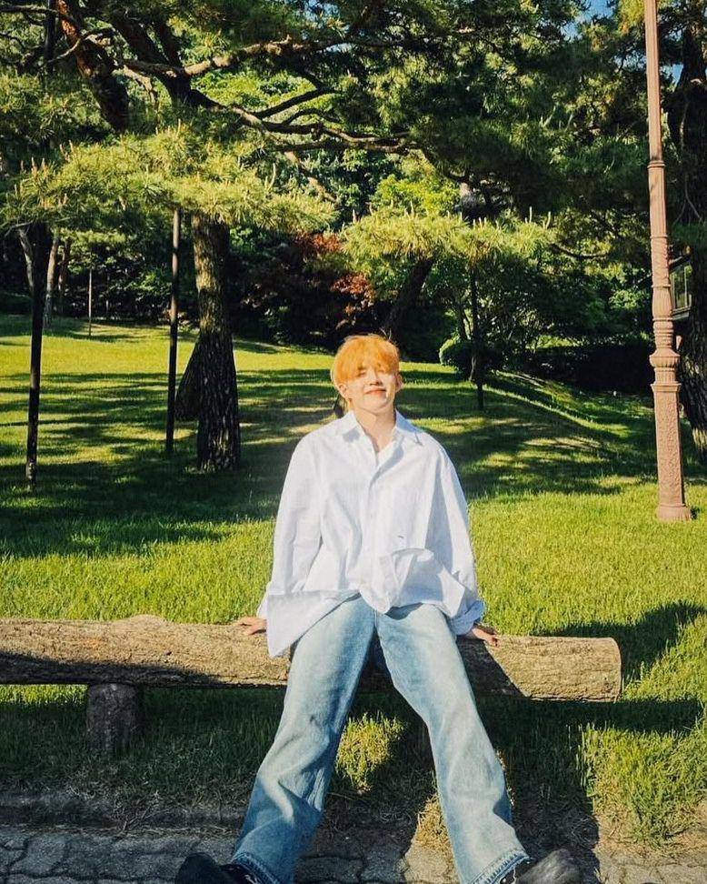 gaya hangout ala S.Coups SEVENTEEN (instagram.com/sound_of_coups)
