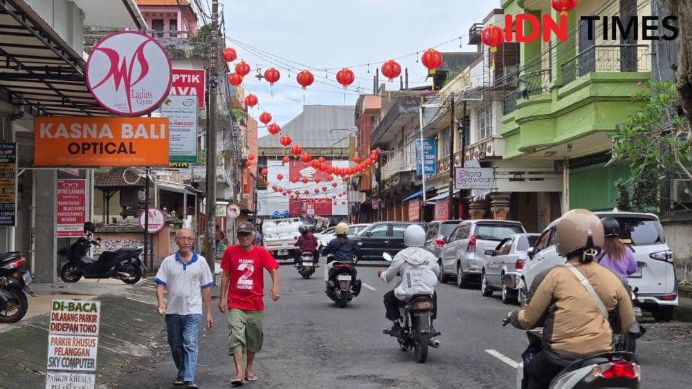1000 Lampion Imlek Terpasang di Tabanan