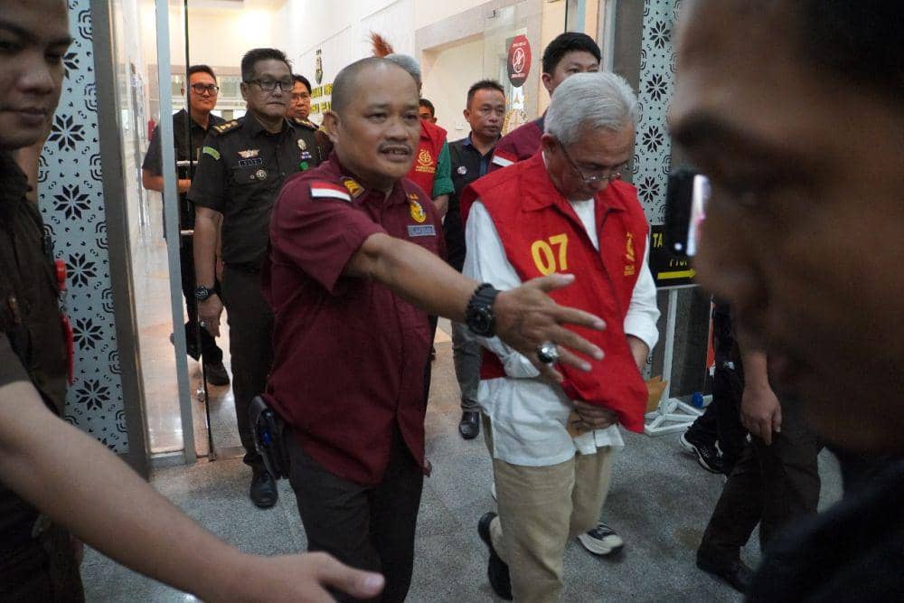 Mantan Sekda Palembang Jadi Tersangka Kasus Penjualan Aset (Dok. Kejati Sumsel)