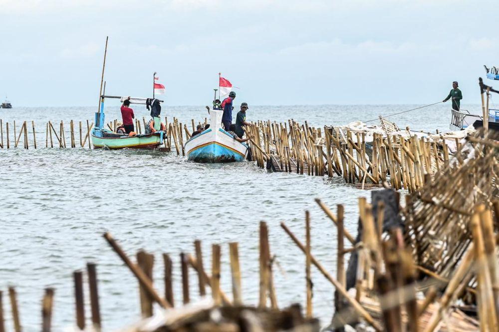 Mahfud MD Sentil Nusron hanya Copot Pejabat Kecil di Kasus Pagar Laut