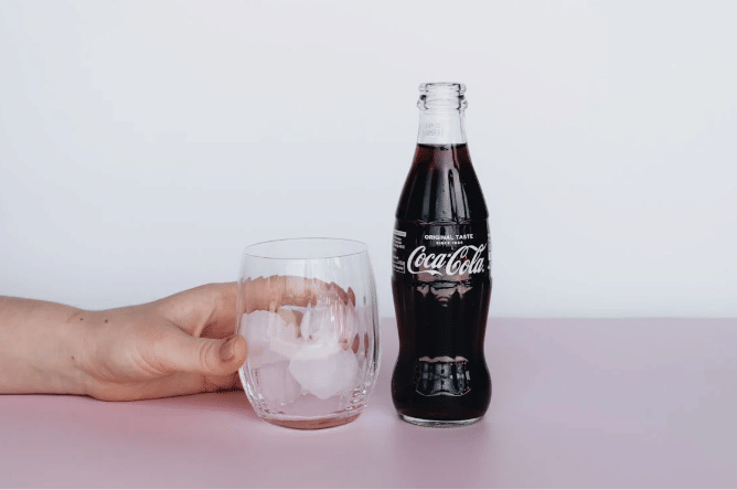 9 Cara Menggunakan Air Soda untuk Membersihkan Rumah