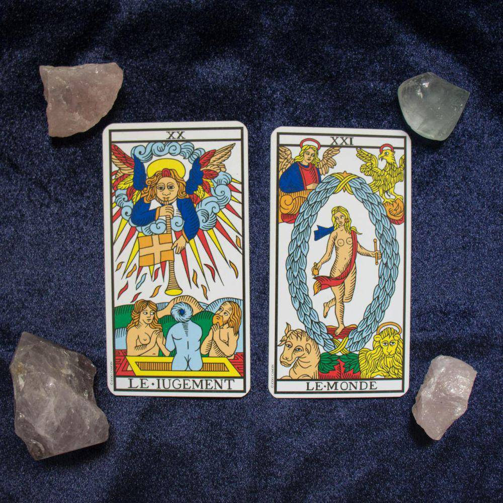 Ilustrasi kartu tarot: The Judgement dan The World (pexels.com/Pedro Rey)
