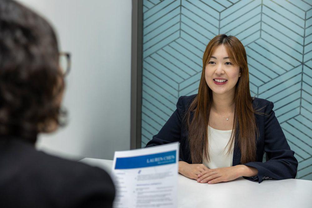 7 Hal Penting dalam Membuat CV yang Standout di Tahun 2025, Penting!