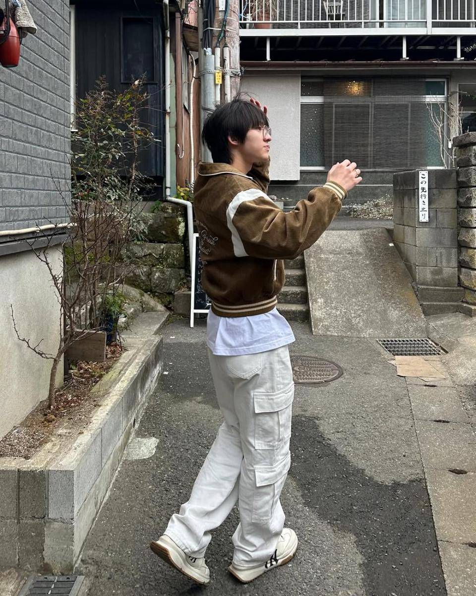 casual teen style ala Kongpob Jirojmontri (instagram.com/kongjiro)