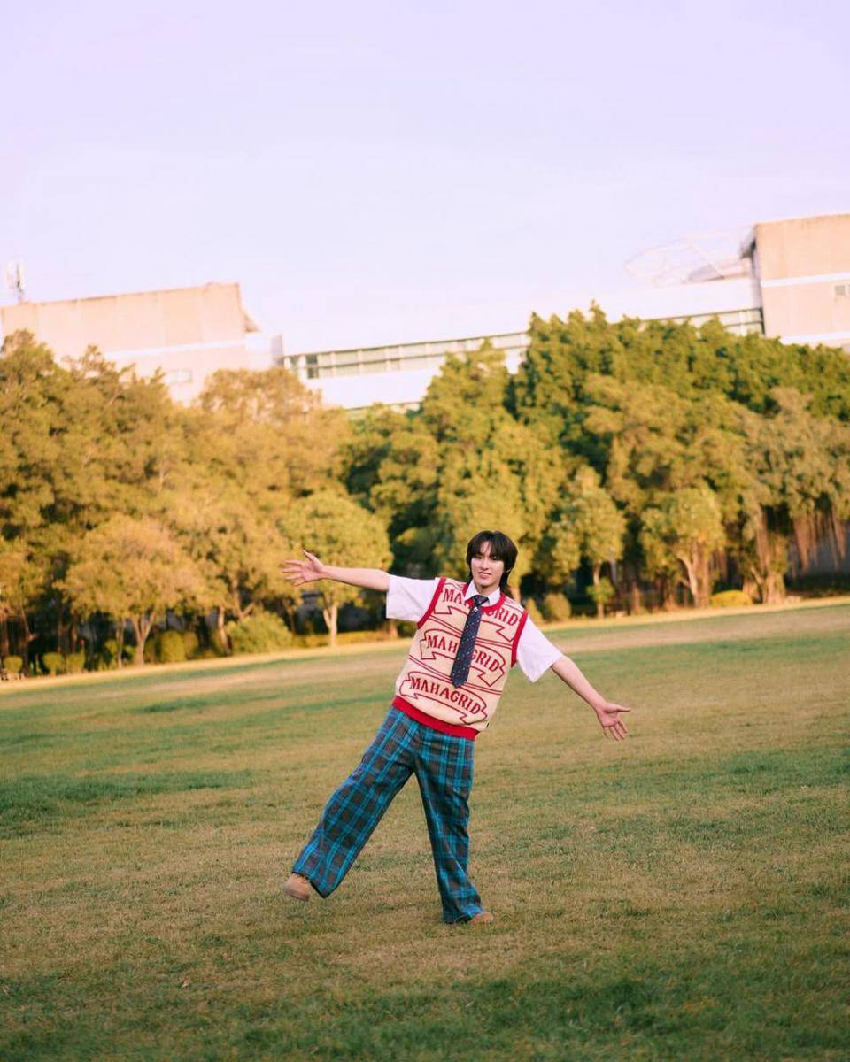 casual teen style ala Kongpob Jirojmontri (instagram.com/kongjiro)