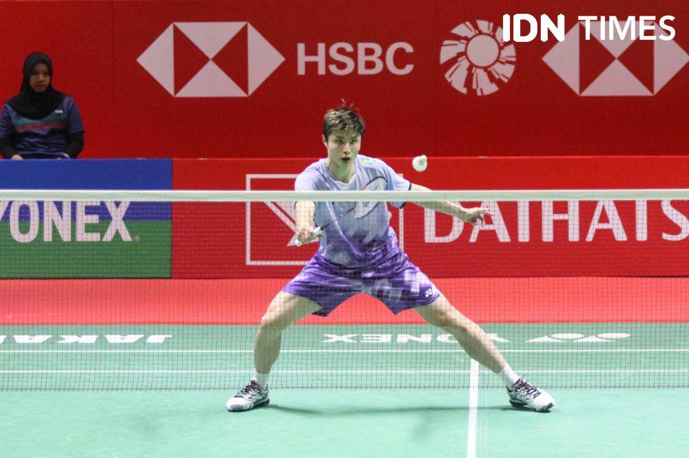 Tunggal putra China, Shi Yu Qi di 32 besar Indonesia Master 2025 (IDN Times/Fauzan)