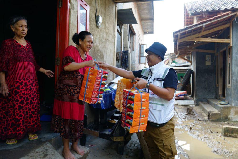 BRI Bandar Lampung Salurkan Ribuan Bantuan untuk Korban Banjir