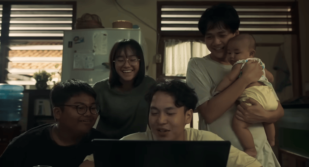 1 Kakak 7 Ponakan (dok. Cerita Film / 1 Kakak 7 Ponakan)