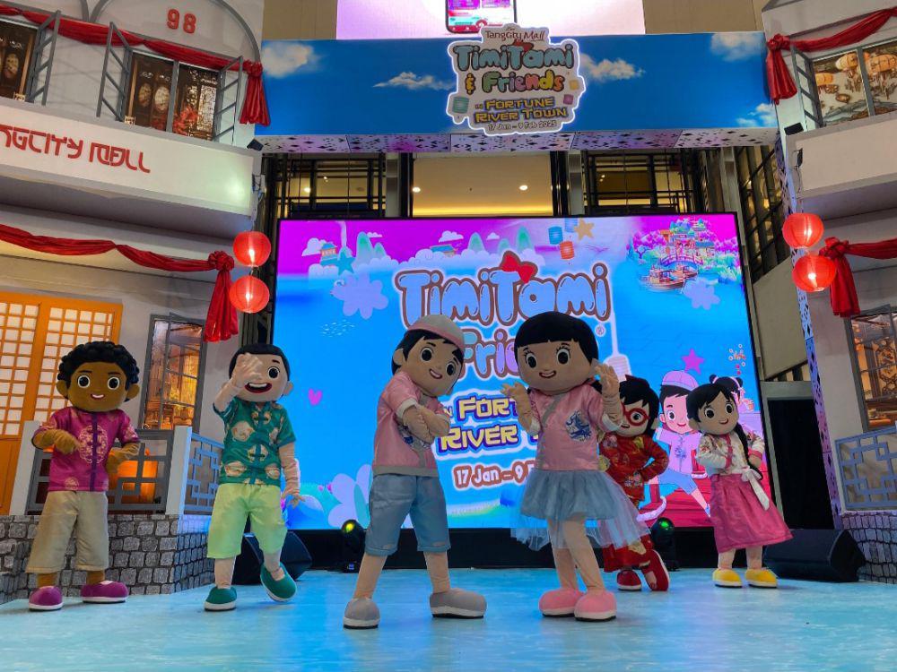 Rayakan Imlek dengan Nonton Barongsai di Mal Tangerang