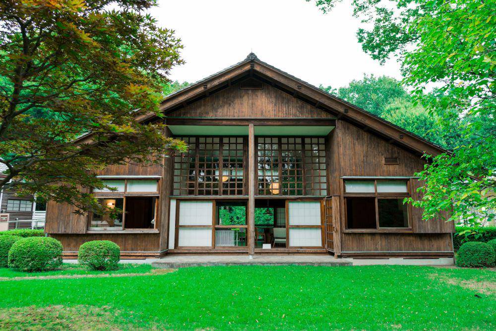 4 Tips Melakukan Renovasi Rumah Tua, Siapkan Dana yang Cukup!