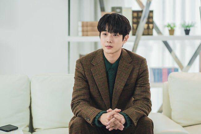 potret Choi Woo Shik di Our Beloved Summer (dok. Netflix/Our Beloved Summer)