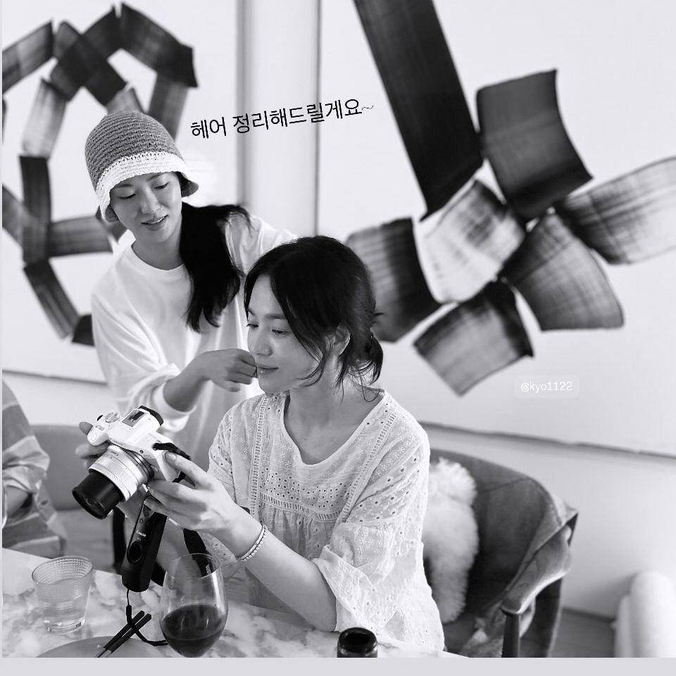 Jeon Yeo Been dan Song Hye Kyo (instagram.com/lunadelizia)
