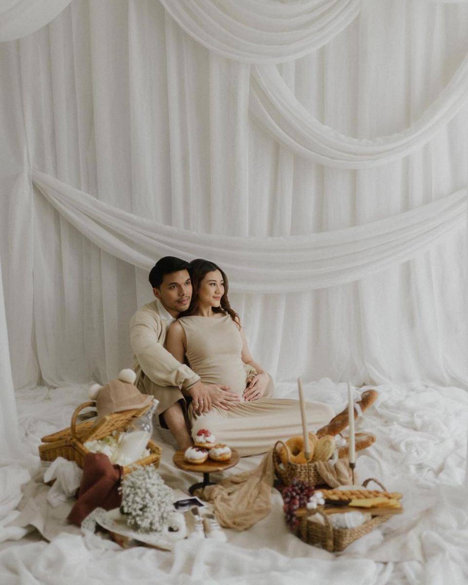 Pregnancy Reveal Aaliyah Massaid (instagram.com/aaliyah.massaid)