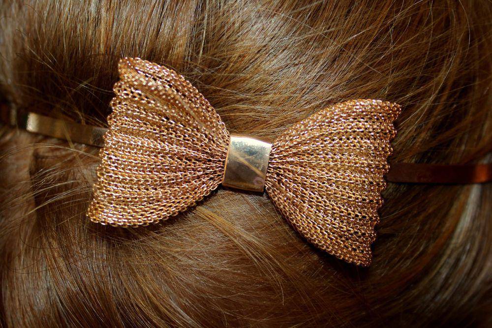 ilustrasi pita rambut (pixabay.com/Alicja)
