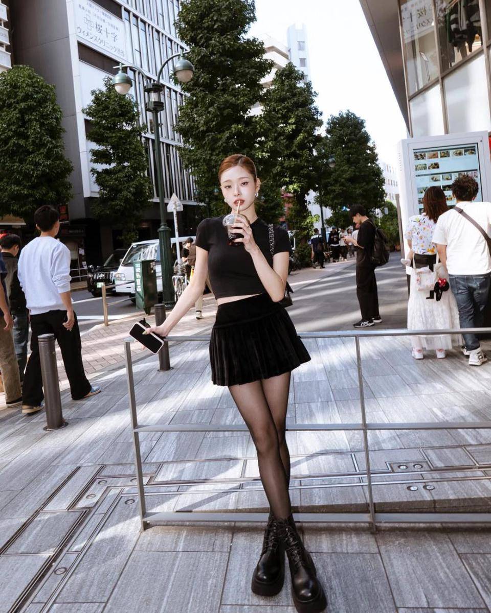 Song Jia (instagram.com/dear.zia)